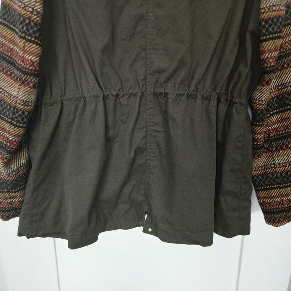 Mossimo Supply Co. Women's Olive Utility Jacket with Patterned Sleeves Size XL - Picture 12 of 16